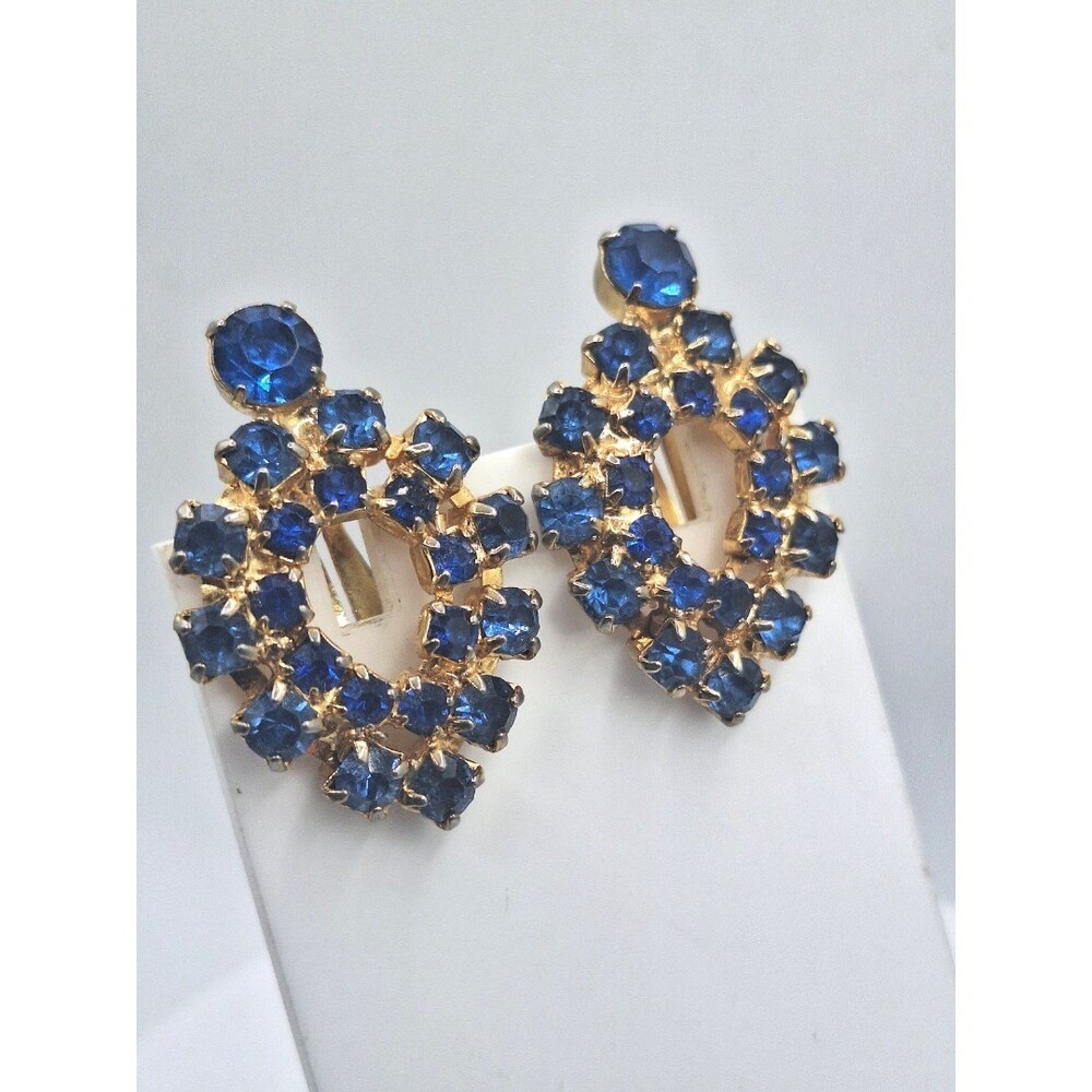 Vintage Beautiful Blue Rhinestone and Gold-tone Metal Clip-on Earrings - Picture 4 of 5